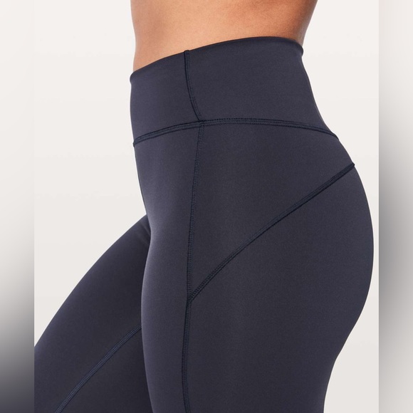 Lululemon In Movement Crop *Everlux 19* Leggings Midnight Navy -size 6 - Picture 5 of 16
